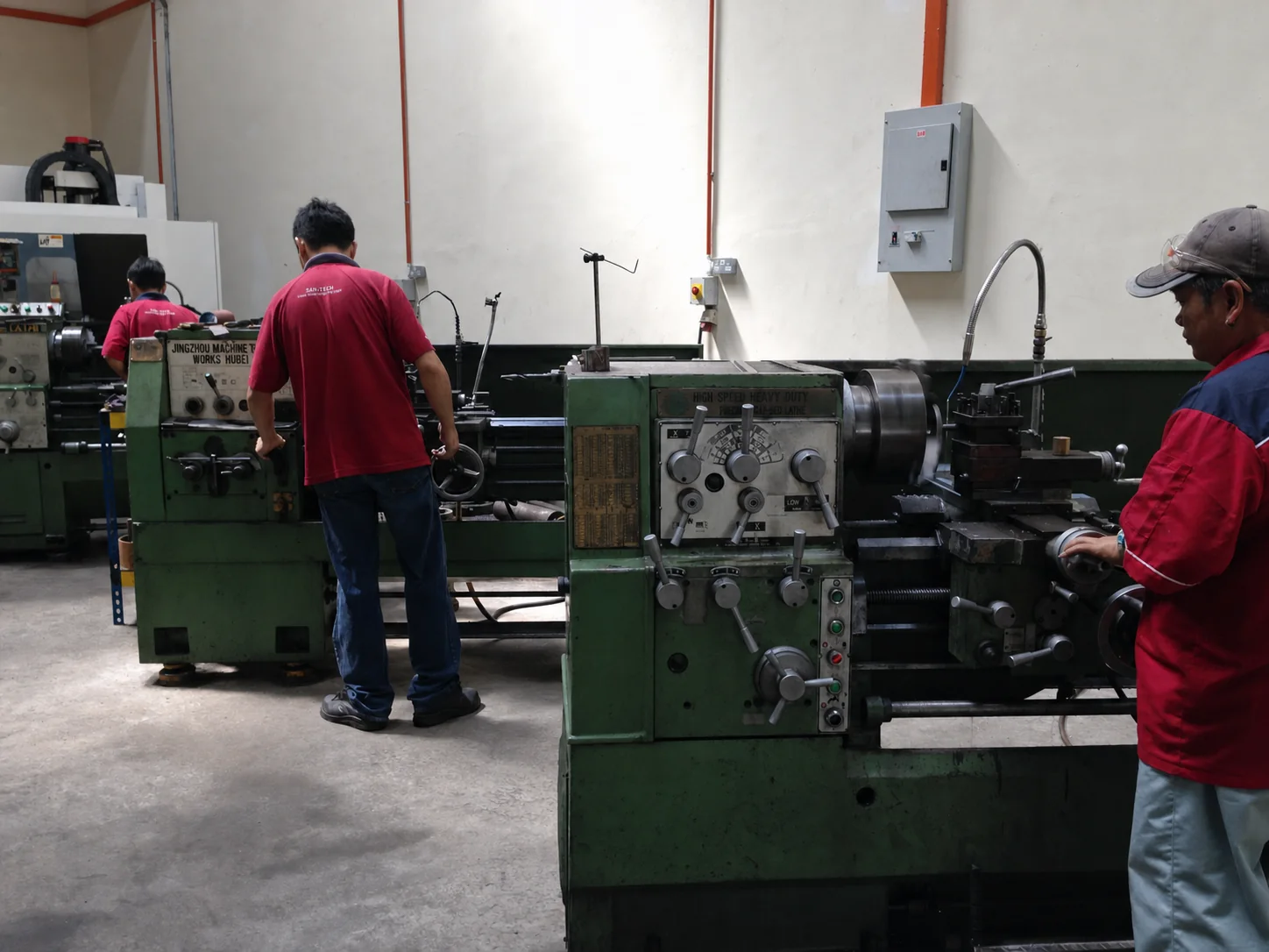 Machinery engineering, repair and modification at Sun-Tech